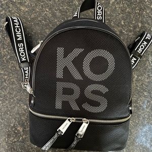 Brand New Michael Kors Rhea Zip Black Optic Med Backpackππππππ¦π¦π¦
